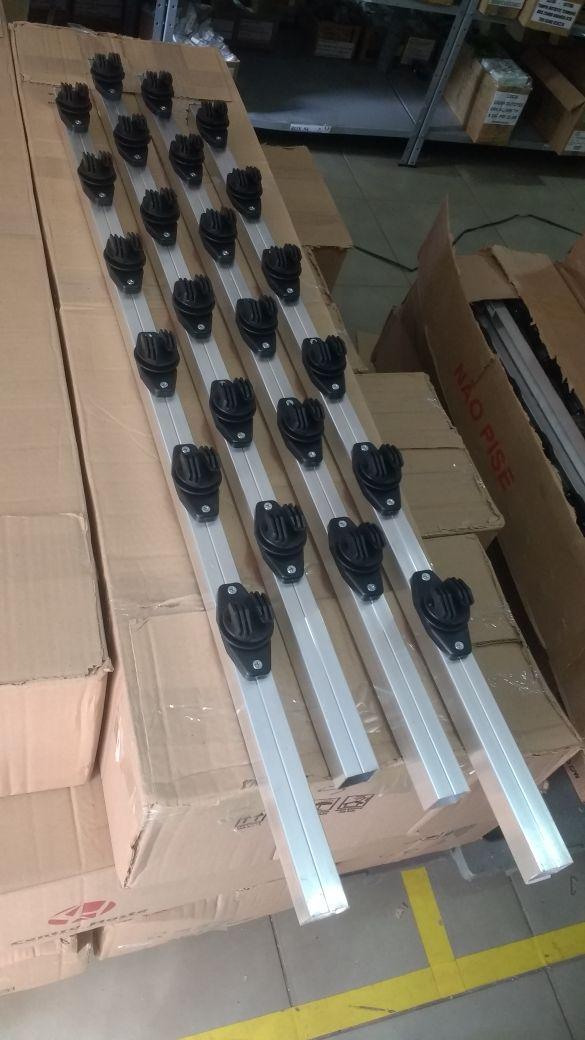 produto-12882-haste-para-cerca-eletrica-6-isoladores-aluminio-1-metro-tubolar